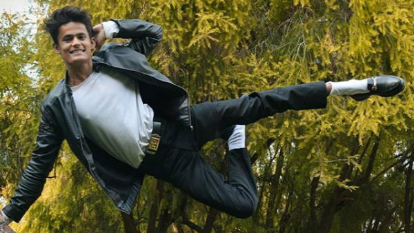 वरुण धवन ने की इनाम की घो​षणा