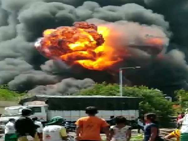 8 की मौत, हादसे में 74 लोग झुलस गए