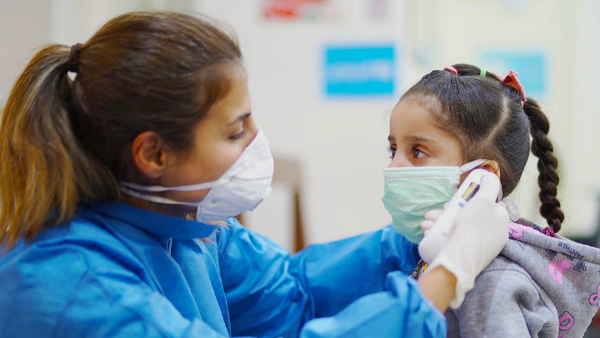 बाल संरक्षण सेवाओं को आवश्यक सेवाओं में करें शामिल