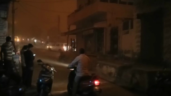 80Km की रफ्तार से चली हवाएं