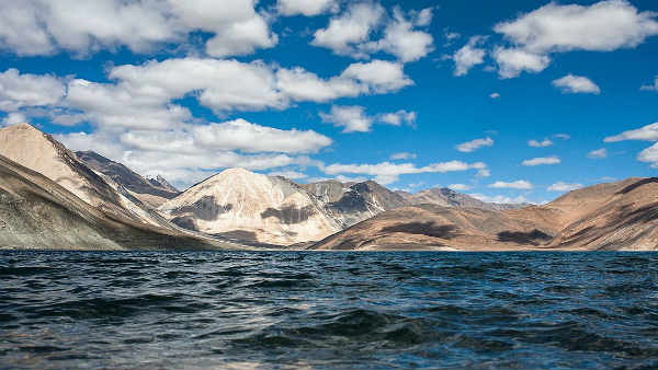 एक साल से विवाद जारी