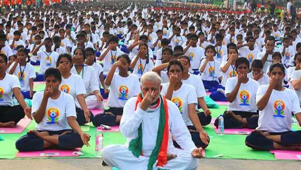 पहले योग दिवस पर बना था रिकॉर्ड पहले योग दिवस पर बना था रिकॉर्ड