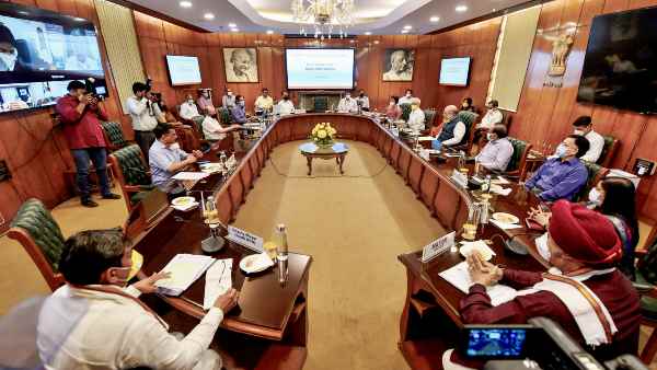 दो बार अमित शाह के साथ बैठक में शामिल हुए केजरीवाल