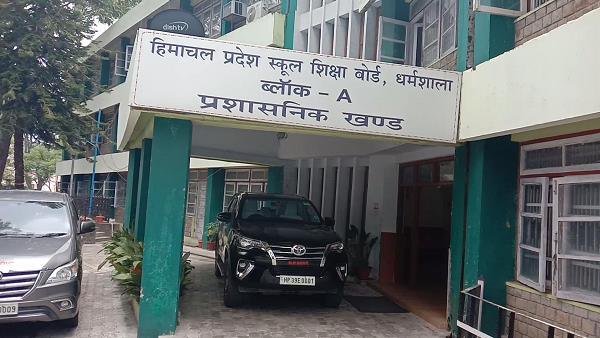 दिन रात की पढ़ाई, तब ये सफलता पाई