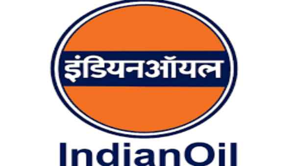 तेल कंपनियां कर रही थीं सरकार को मदद? तेल कंपनियां कर रही थीं सरकार को मदद?