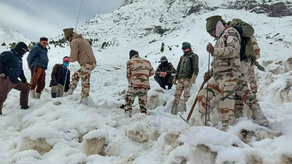 ITBP की बटालियन भी सेना के साथ मुस्‍तैद 