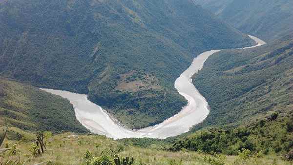 भारतीय इलाकों को नेपाल में दिखाने वाला नक्शा पास कराया