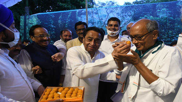 कांग्रेस विधायक दल की बैठक शुरू कांग्रेस विधायक दल की बैठक शुरू