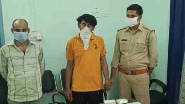 भरवारी बाजार जा रहे थे दोनों