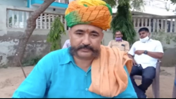  लिखा-नेता लोगों को शर्म आनी चाहिए