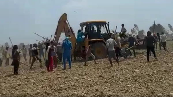 तिकुनिया कोतवाली में केस दर्ज