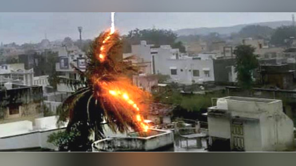 ​तूफान निसर्ग से पहले तेज आंधी बारिश