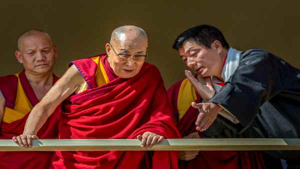 जो तिब्बत के साथ हुआ, वो आपके साथ भी हो सकता है- लोबसैंग सैंगे