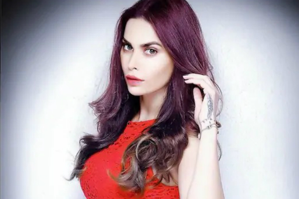 डिप्रेशन में मरीना