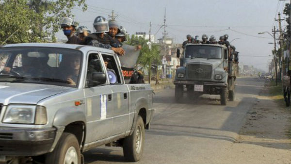 चीन के रास्ते पर नेपाल चीन के रास्ते पर नेपाल