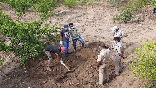 दामाद से बोला झूठ