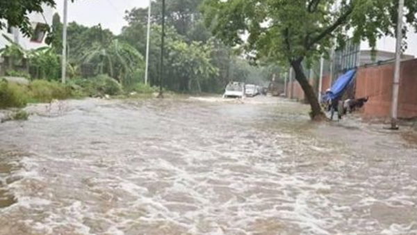CM Nitish Kumar visited water logged areas of Patna