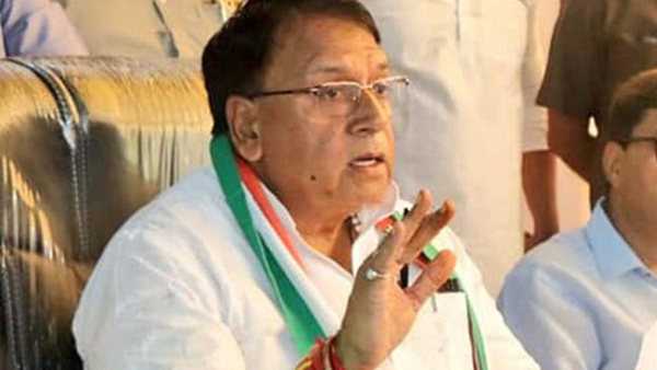 कांग्रेस ने किया पलटवार