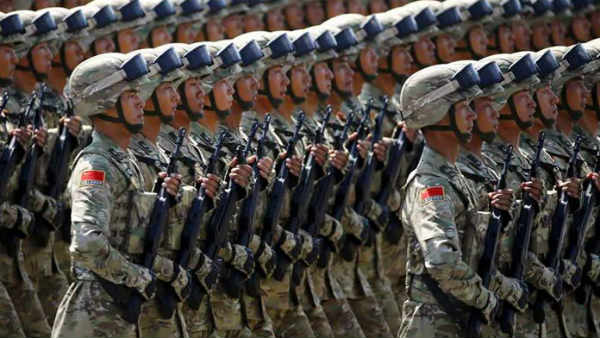 फिंगर एरिया पर लाव-लश्‍कर के साथ चीनी जवान 