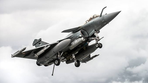 क्या हैं राफेल फाइटर जेट की खासियतें?