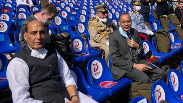 रूस की आधिकारिक यात्रा पर हैं रक्षा मंत्री रूस की आधिकारिक यात्रा पर हैं रक्षा मंत्री