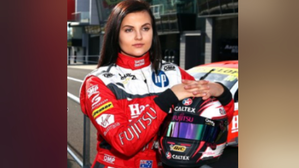 रेसर के तौर पर भी कमाया नाम