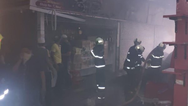 Mumbai Fire breaks out at Crawford Market 6 fire engines present at the spot