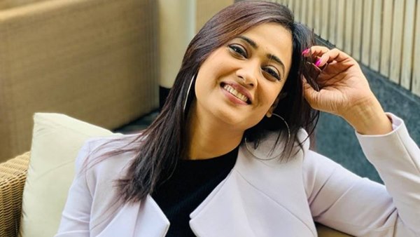 'अभिनव और श्वेता के बीच पिछले दो साल से...' 'अभिनव और श्वेता के बीच पिछले दो साल से...'