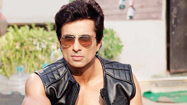 दबंग में छेदी सिंह के किरदार से बटोरीं सुर्खियां दबंग में छेदी सिंह के किरदार से बटोरीं सुर्खियां