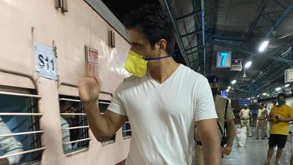 प्रवासी कर रहे सोनू सूद का अभिनंदन