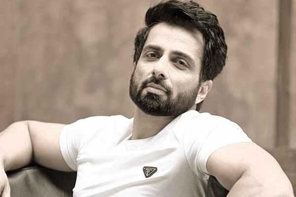 लोगों को राहत शिविर में करवाया शिफ्ट