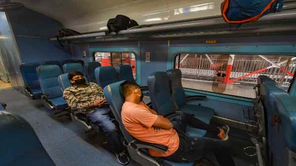 ऐसे मिलेगा टिकट का रिफंड