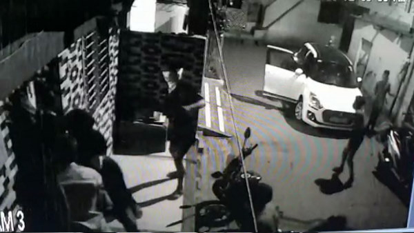 बचने का प्रयास किया, लेकिन मार ही डाला