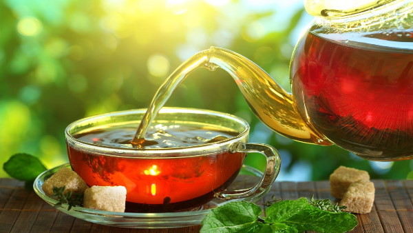चाय इम्युनिटी कम नहीं बल्कि बढ़ाती है