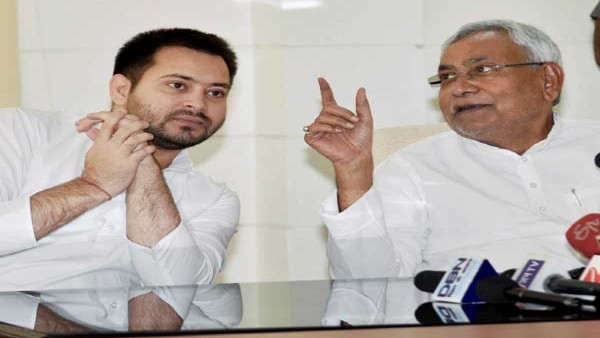 तेजस्वी यादव को दो सालों में दो बार राजनीतिक पटखनी का मौका मिला