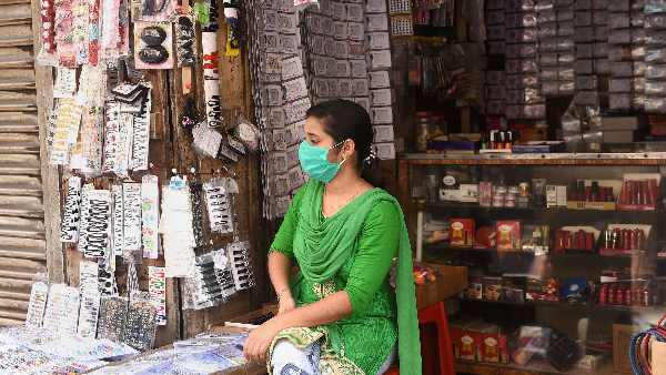 उद्योग और रोजगार उद्योग और रोजगार