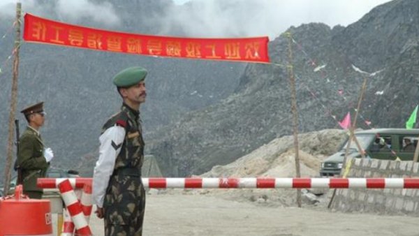 सेना के साथ डटे हुए हैं लद्दाख के लोग