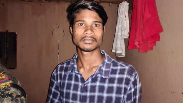 प्रेमी ने बताया कि वह फोटो शूट करने गया था