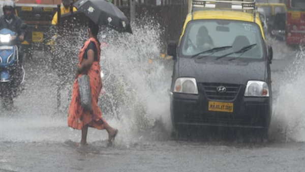 mumbai weather alert for heavy rain and high tide