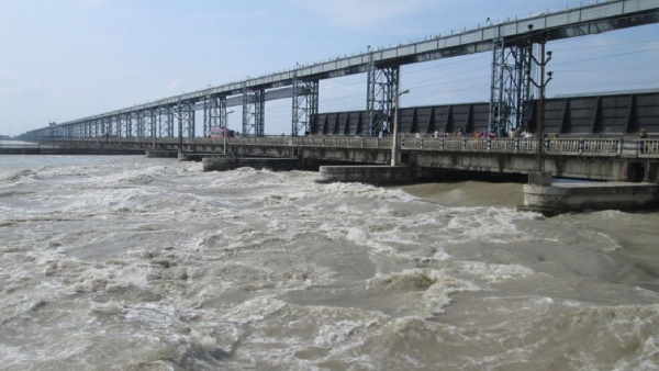 Weather flood update and many river flowing across limit