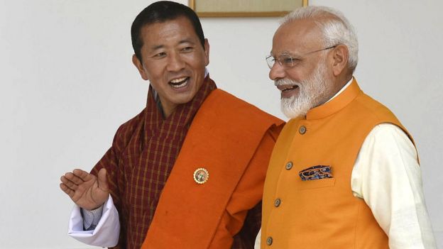 भारत और चीन भूटान को लुभाने में क्यों लगे हैं? भारत और चीन भूटान को लुभाने में क्यों लगे हैं?