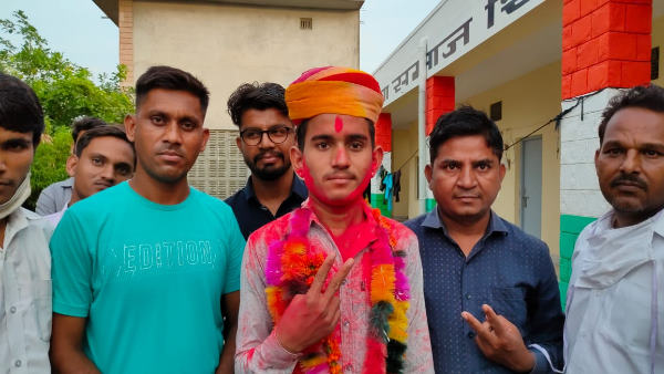 निर्मल गहलोत ने की पुरस्कार की घोषणा निर्मल गहलोत ने की पुरस्कार की घोषणा
