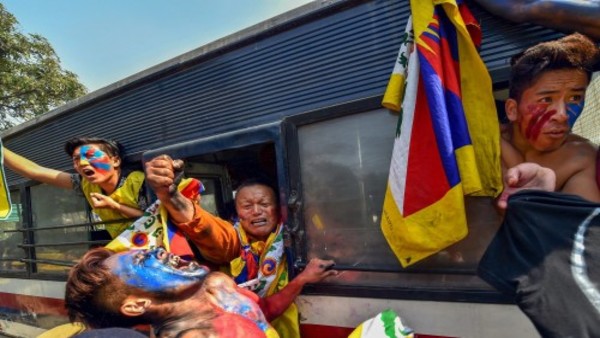 तिब्बत के विद्रहियों से कनेक्शन