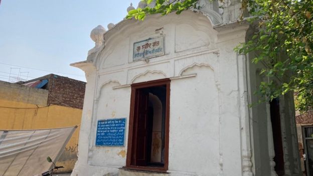 पाकिस्तान: लाहौर में गुरुद्वारे को मस्जिद बनाने के प्रस्ताव की पूरी सच्चाई