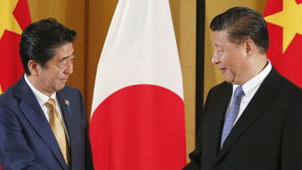 महामारी का फायदा उठा रहा चीन 