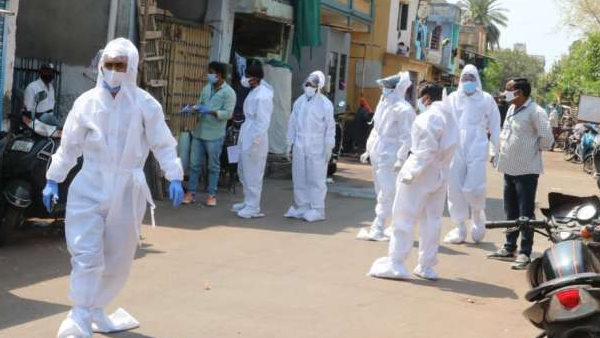 4 लाख से ज्यादा लोग क्वारंटाइन में