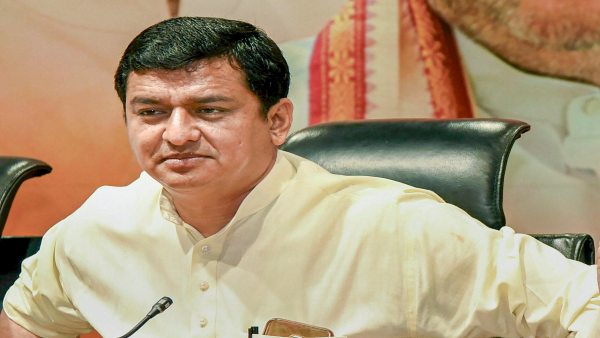 प्रियंका गांधी का सरकारी बंगला बीजेपी सांसद अनिल बलूनी को दिया गया प्रियंका गांधी का सरकारी बंगला बीजेपी सांसद अनिल बलूनी को दिया गया