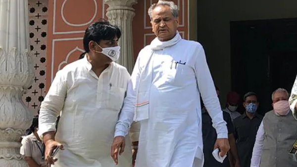 विलय मामले में सोमवार को सुनवाई