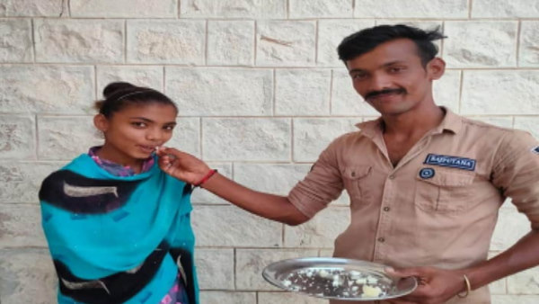 2003 में आई करंट की चपेट में