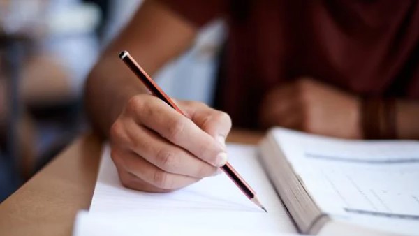 इस साल रिजल्ट में 5.38 फीसदी की बढ़ोतरी हुई है